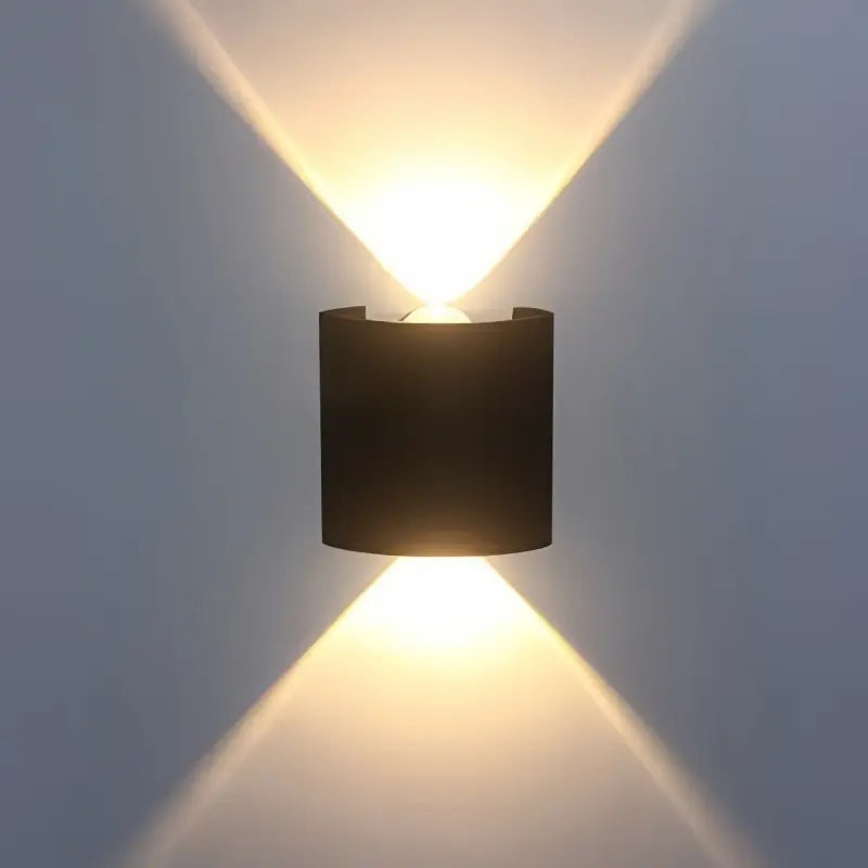 Arbotante 1 Lupa, Luz Cálida