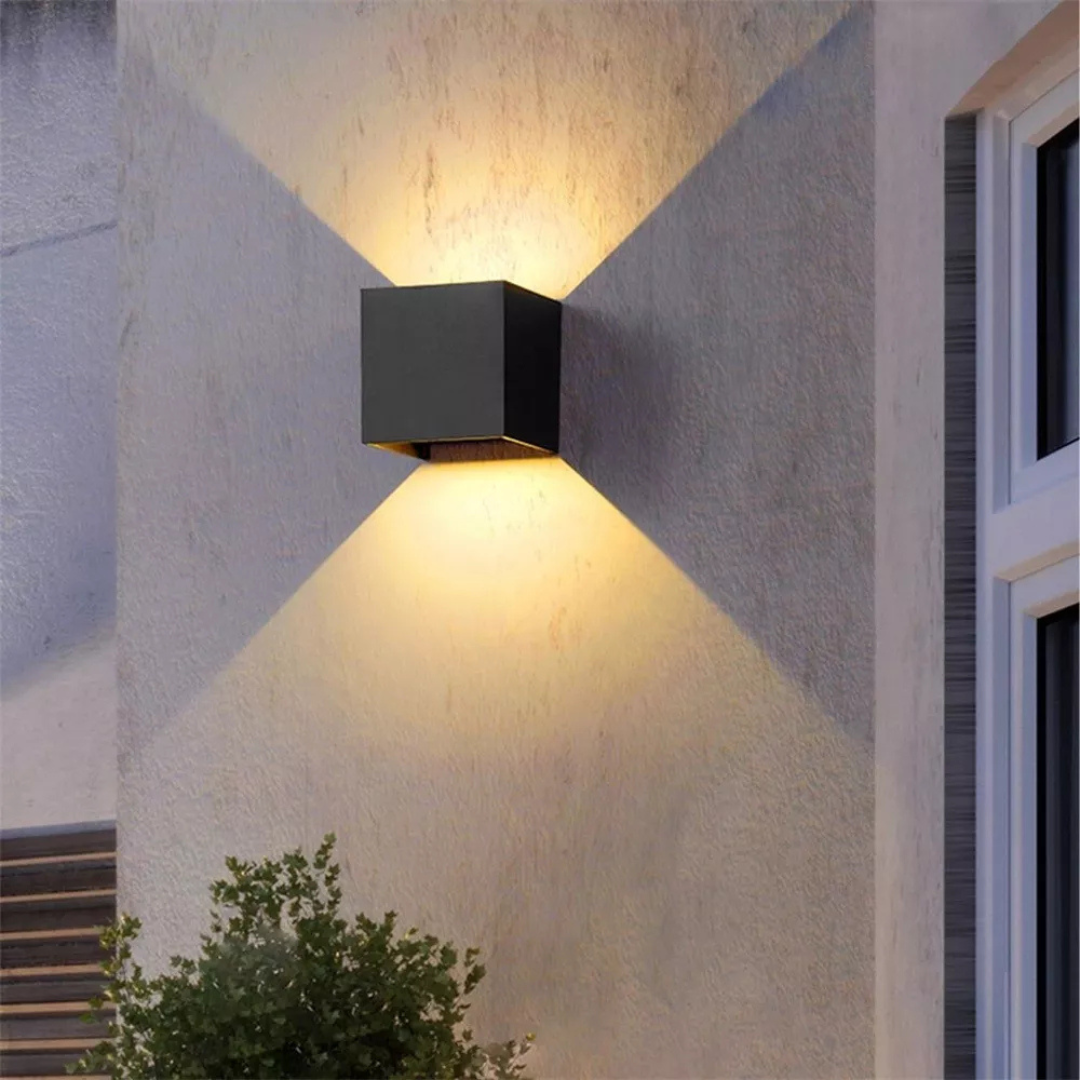 Arbotante Cubo Luz Cálida